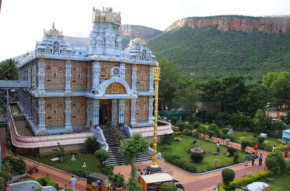 What are the places to visit in Tirupati?